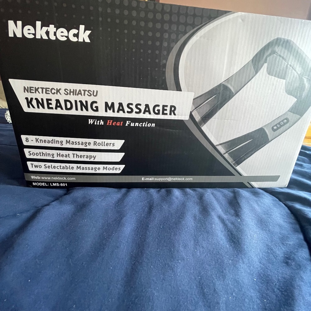 Back & Neck Kneading Massager with Heat Therapy